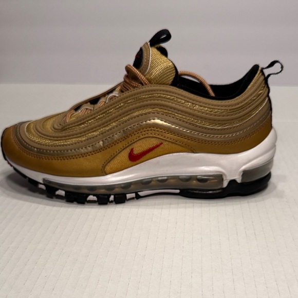 Nike Kids Air Max 97 Metallic Gold with Red Accents Size 4 Unisex Retro design - Picture 3 of 8